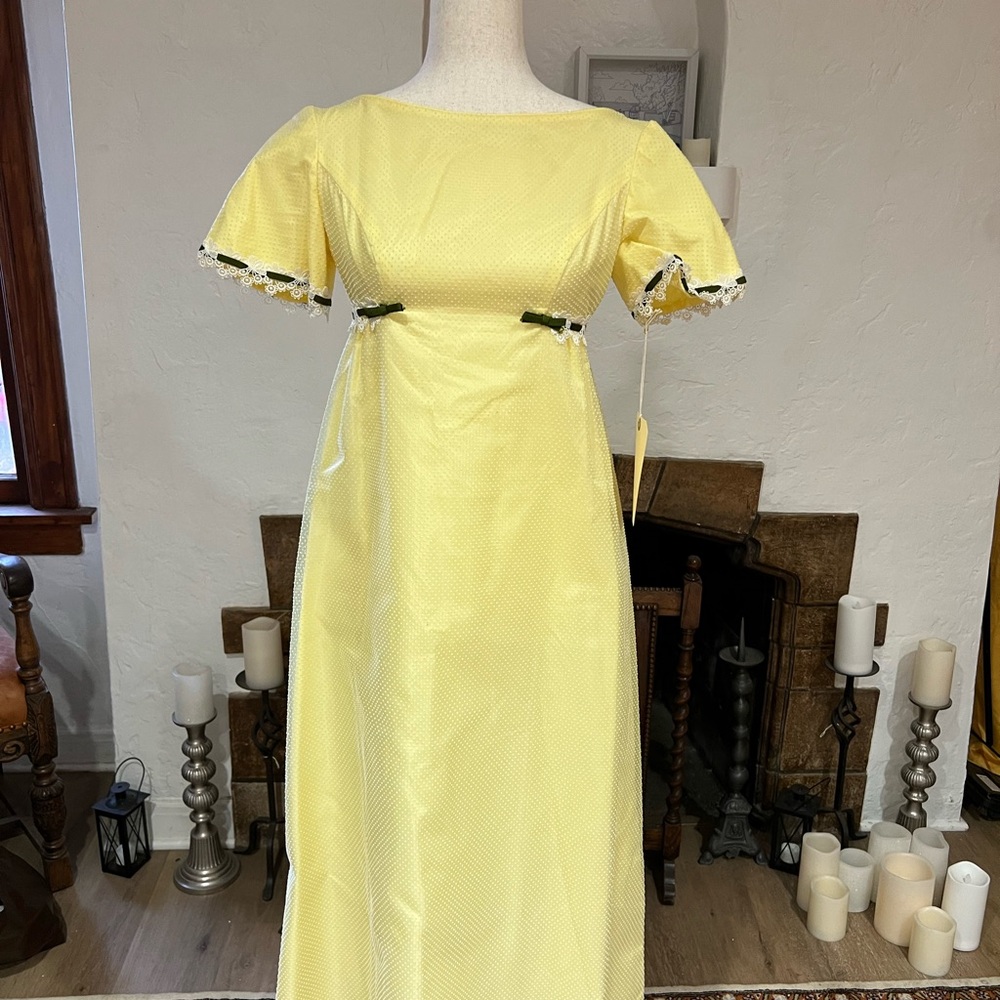 Vintage “Bridgerton” Style Dotted Swiss Dress Sz 7